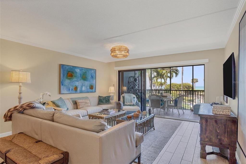 待售: $1,299,000 (2 贝兹, 2 浴室, 1326 平方英尺)