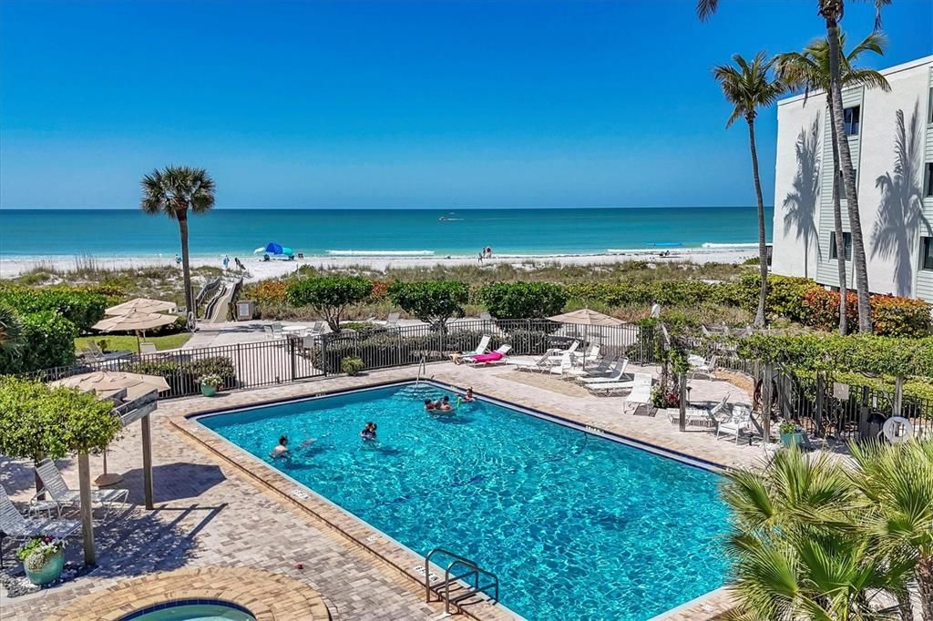 待售: $1,299,000 (2 贝兹, 2 浴室, 1326 平方英尺)