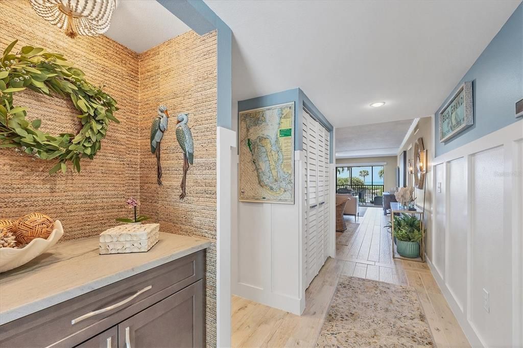 待售: $1,299,000 (2 贝兹, 2 浴室, 1326 平方英尺)