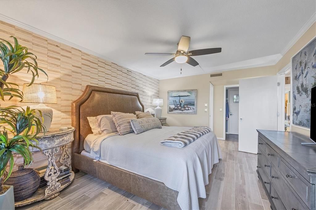 待售: $1,299,000 (2 贝兹, 2 浴室, 1326 平方英尺)