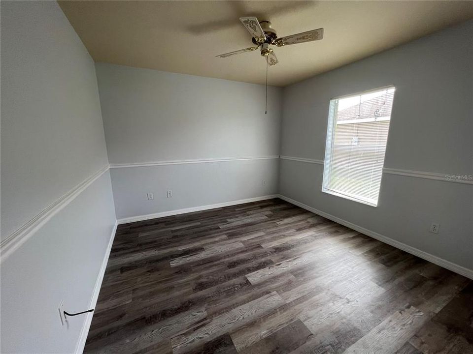 For Rent: $1,900 (3 beds, 2 baths, 1821 Square Feet)