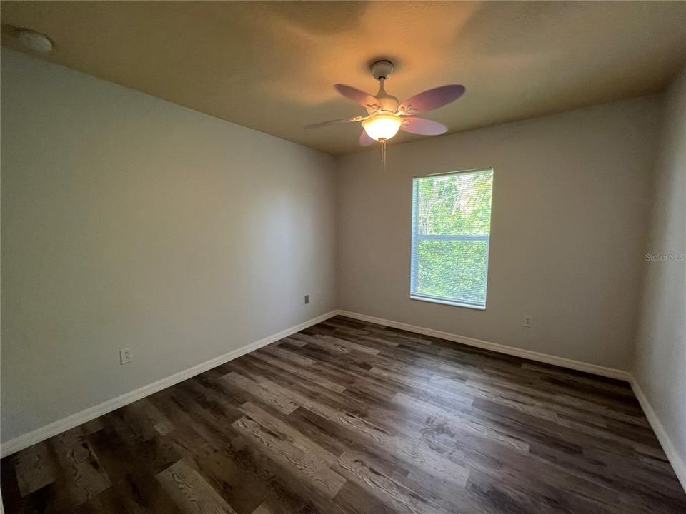 For Rent: $1,900 (3 beds, 2 baths, 1821 Square Feet)