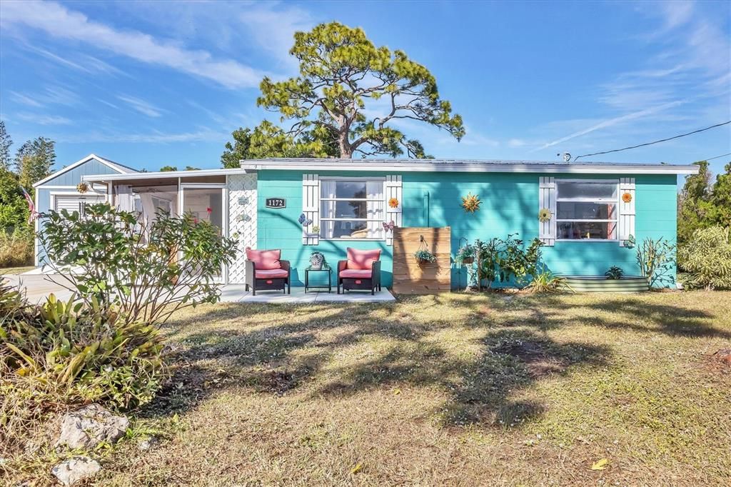 На продажу: $269,900 (2 спален, 1 ванн, 696 Квадратных фут)