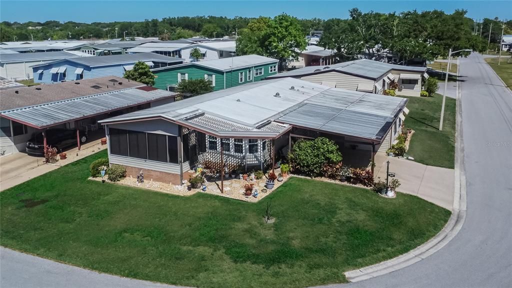 For Sale: $200,000 (2 beds, 2 baths, 1404 Square Feet)