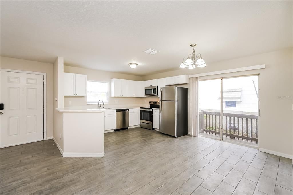 En Renta: $2,295 (4 camas, 2 baños, 1929 Pies cuadrados)