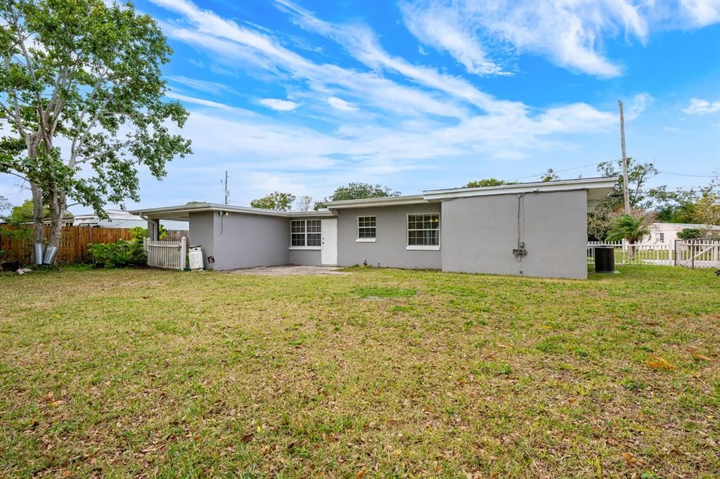 En Venta: $250,000 (3 camas, 1 baños, 917 Pies cuadrados)