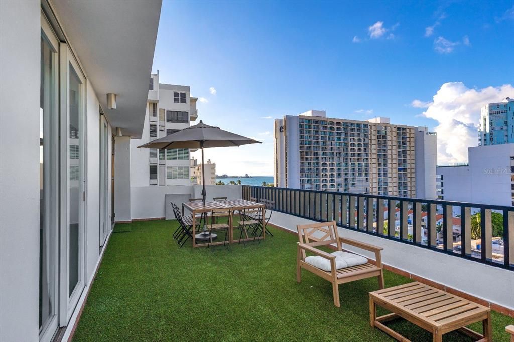 En Venta: $2,350,000 (6 camas, 5 baños, 4300 Pies cuadrados)