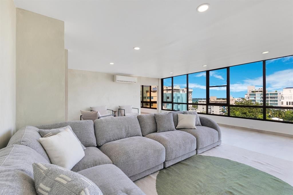 En Venta: $2,350,000 (6 camas, 5 baños, 4300 Pies cuadrados)