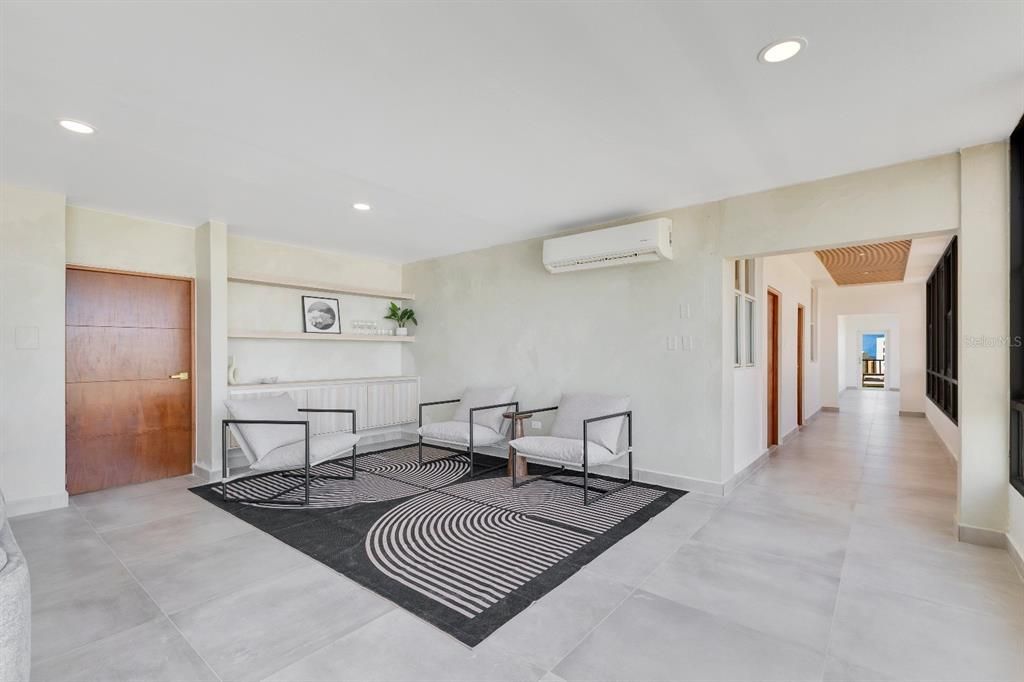 En Venta: $2,350,000 (6 camas, 5 baños, 4300 Pies cuadrados)