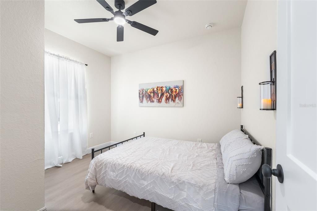 На продажу: $274,900 (3 спален, 2 ванн, 976 Квадратных фут)