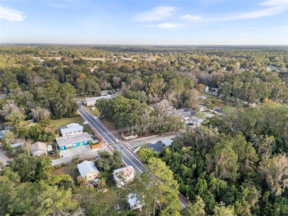 На продажу: $274,900 (3 спален, 2 ванн, 976 Квадратных фут)