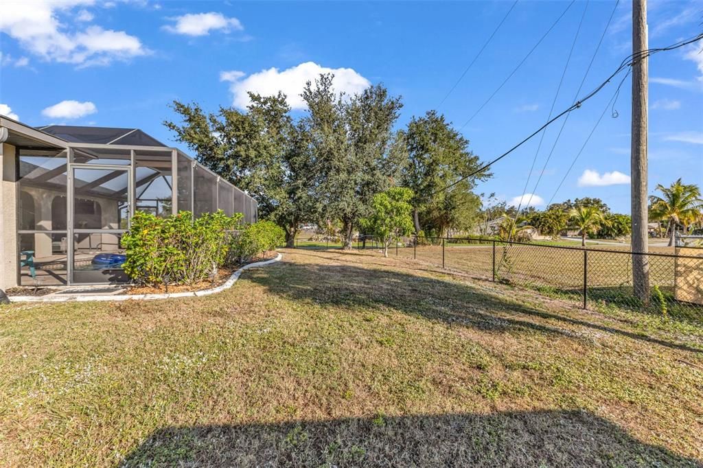 For Sale: $399,000 (3 beds, 2 baths, 2139 Square Feet)