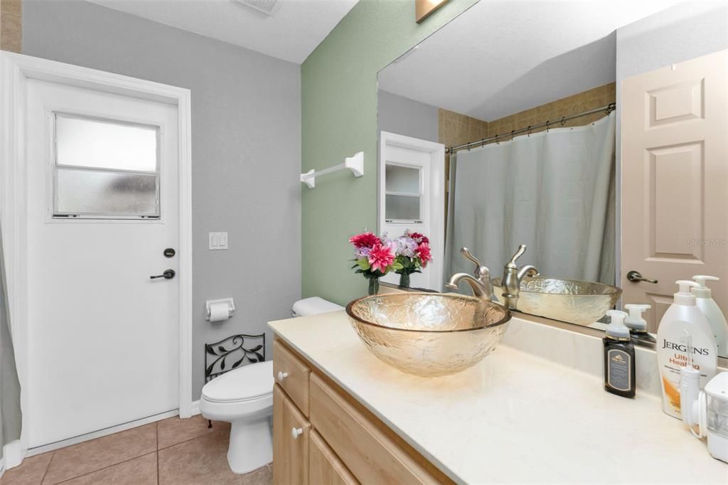 For Sale: $399,000 (3 beds, 2 baths, 2139 Square Feet)