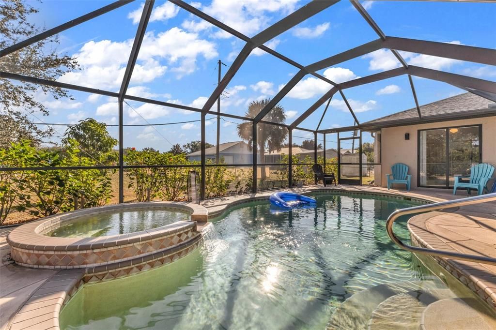 For Sale: $399,000 (3 beds, 2 baths, 2139 Square Feet)