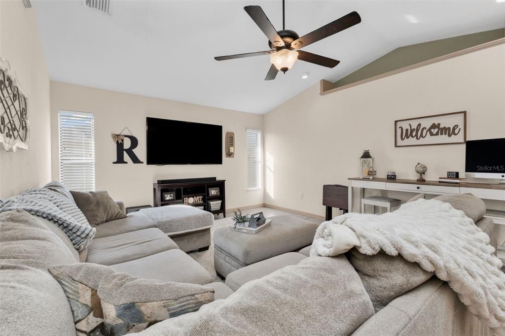 For Sale: $399,000 (3 beds, 2 baths, 2139 Square Feet)