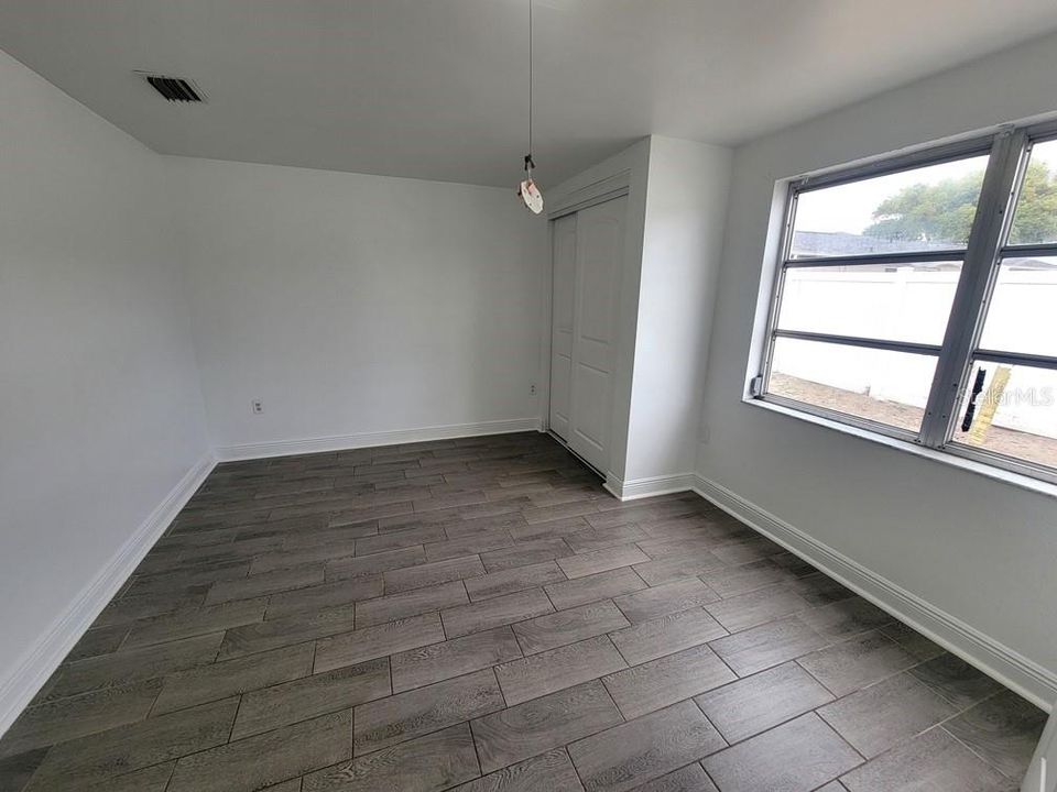 For Rent: $1,800 (3 beds, 2 baths, 1314 Square Feet)