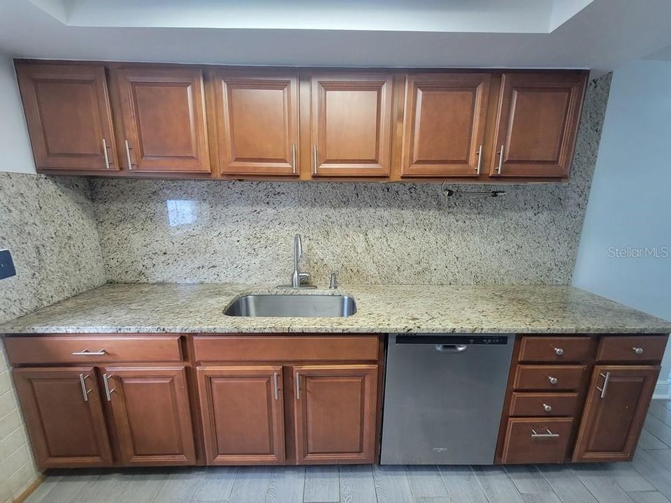 For Rent: $1,800 (3 beds, 2 baths, 1314 Square Feet)