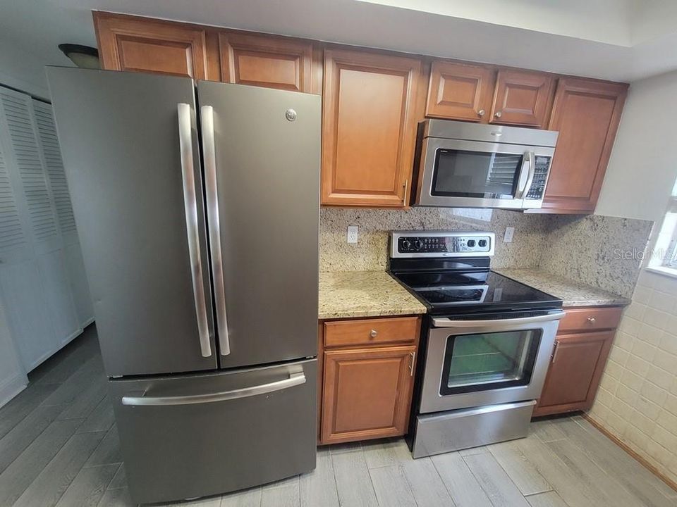 For Rent: $1,800 (3 beds, 2 baths, 1314 Square Feet)