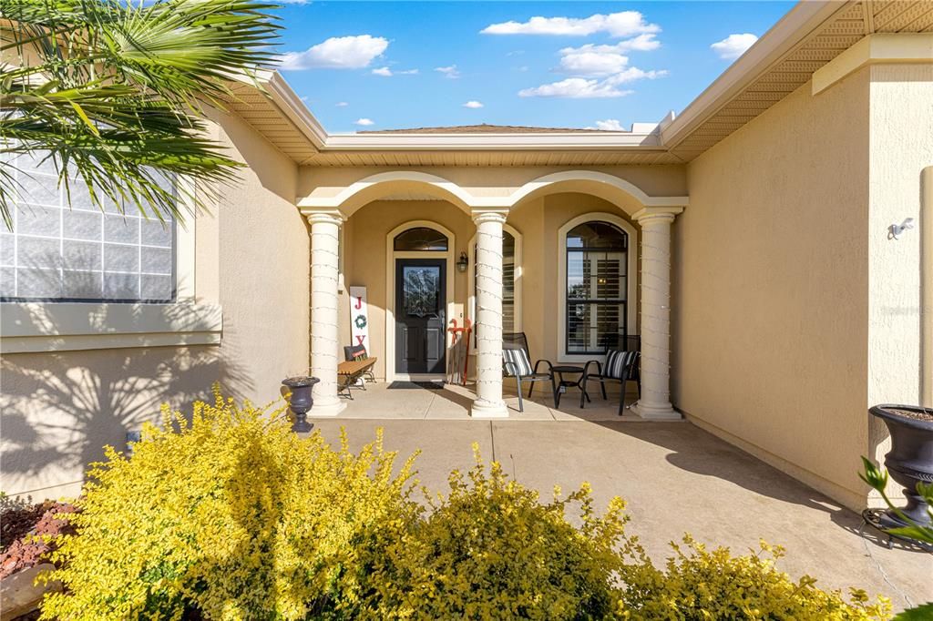 合同活跃: $419,900 (3 贝兹, 2 浴室, 2015 平方英尺)