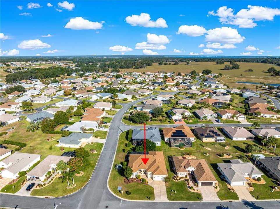 合同活跃: $419,900 (3 贝兹, 2 浴室, 2015 平方英尺)