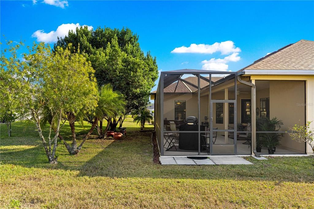 合同活跃: $419,900 (3 贝兹, 2 浴室, 2015 平方英尺)