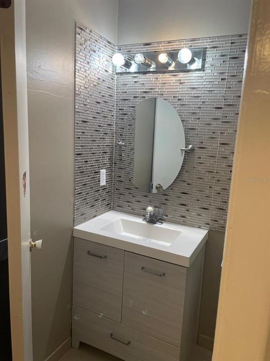 For Sale: $359,999 (3 beds, 2 baths, 1094 Square Feet)