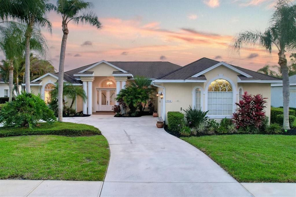 For Rent: $7,000 (3 beds, 2 baths, 2379 Square Feet)