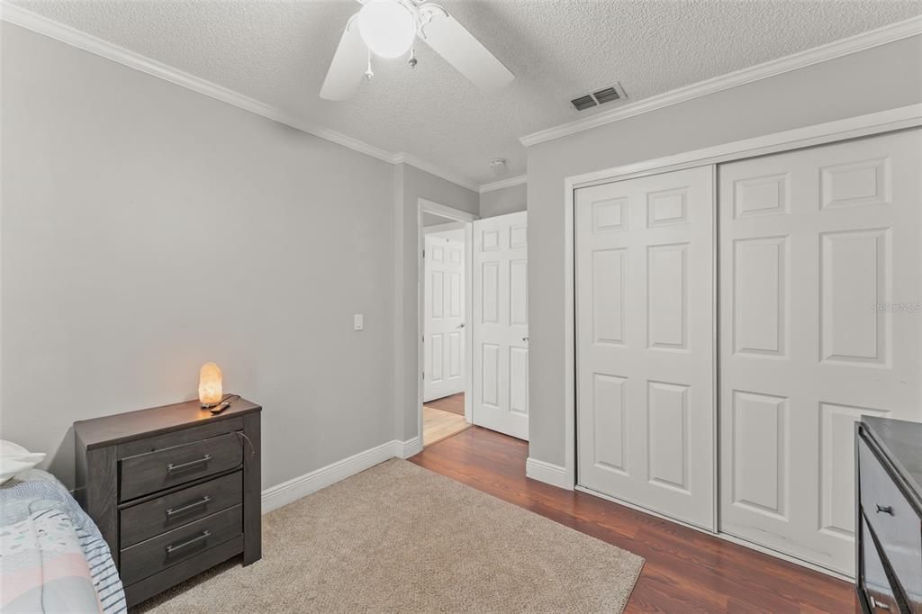 待售: $355,000 (4 贝兹, 2 浴室, 1666 平方英尺)