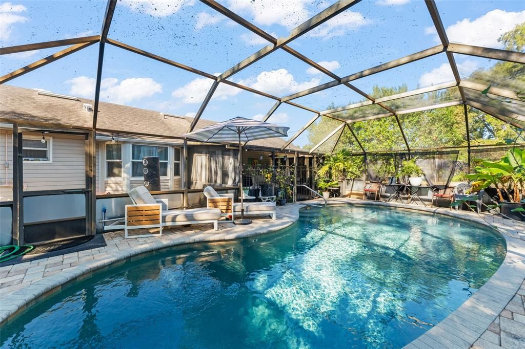 待售: $355,000 (4 贝兹, 2 浴室, 1666 平方英尺)