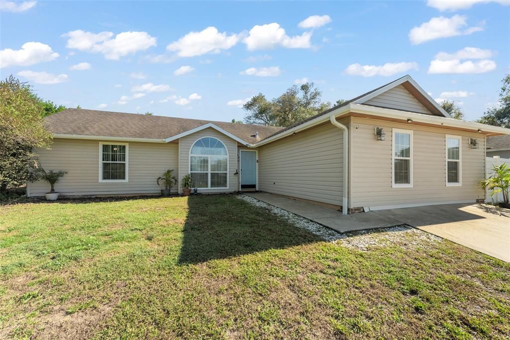 待售: $355,000 (4 贝兹, 2 浴室, 1666 平方英尺)