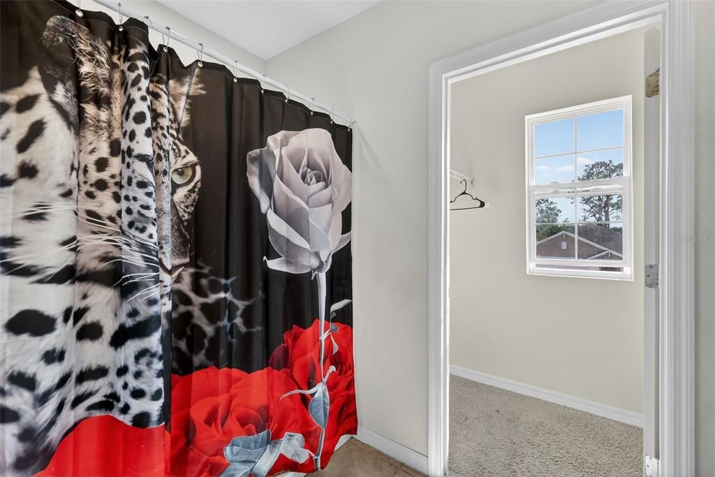 En Venta: $410,000 (5 camas, 3 baños, 2626 Pies cuadrados)