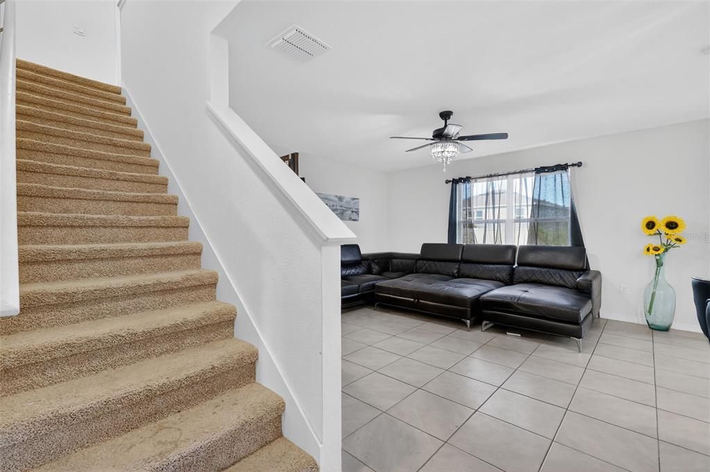 En Venta: $410,000 (5 camas, 3 baños, 2626 Pies cuadrados)