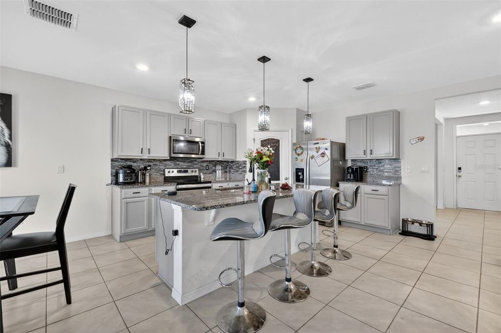 En Venta: $410,000 (5 camas, 3 baños, 2626 Pies cuadrados)