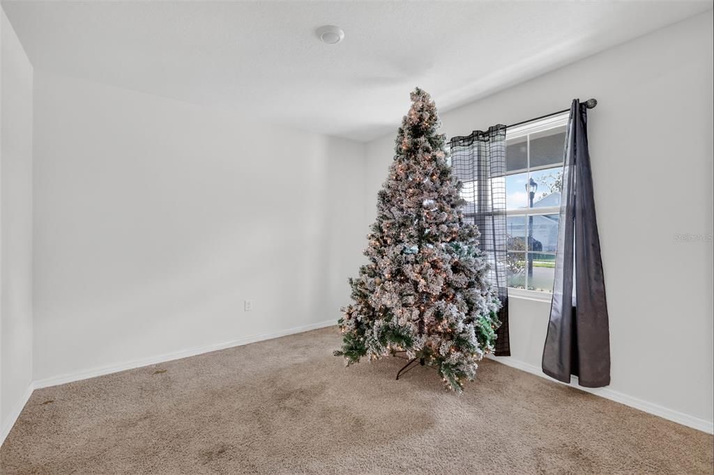 En Venta: $410,000 (5 camas, 3 baños, 2626 Pies cuadrados)