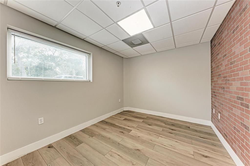 待售: $475,000 (0 贝兹, 0 浴室, 2250 平方英尺)