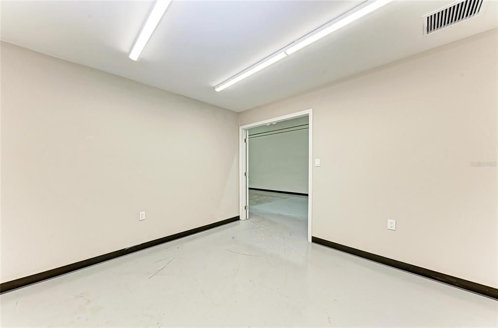 待售: $475,000 (0 贝兹, 0 浴室, 2250 平方英尺)