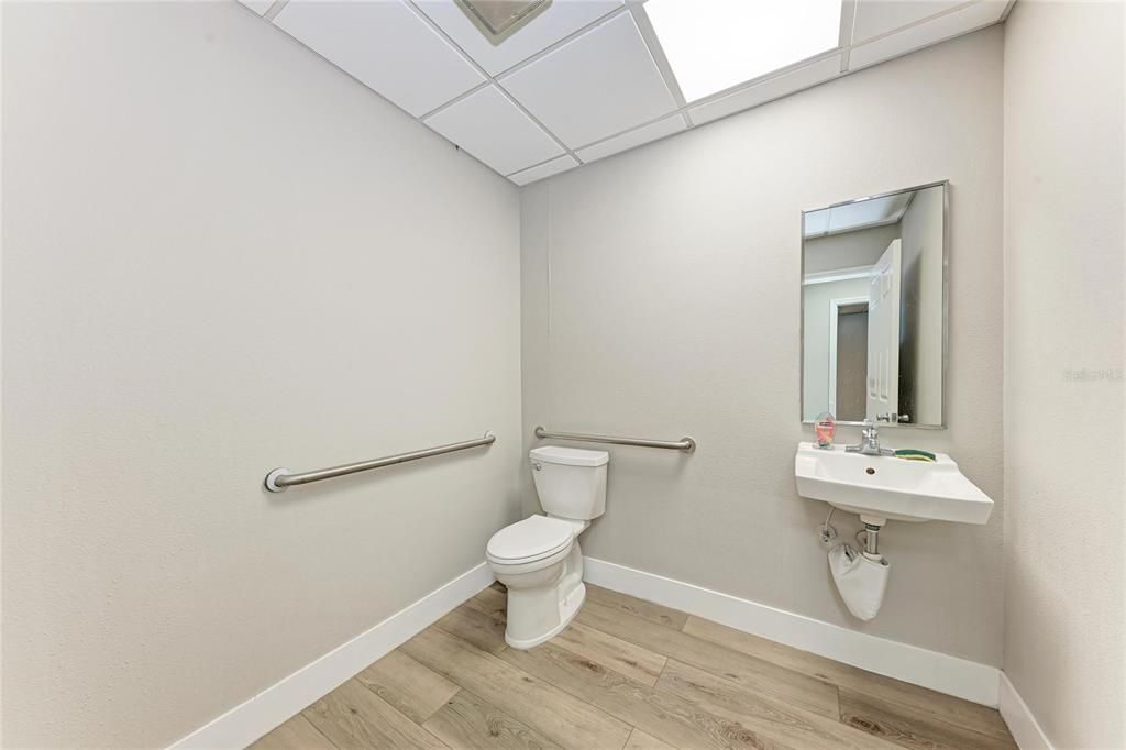 待售: $475,000 (0 贝兹, 0 浴室, 2250 平方英尺)