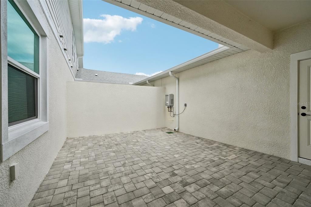 Active With Contract: $399,999 (3 beds, 2 baths, 1694 Square Feet)
