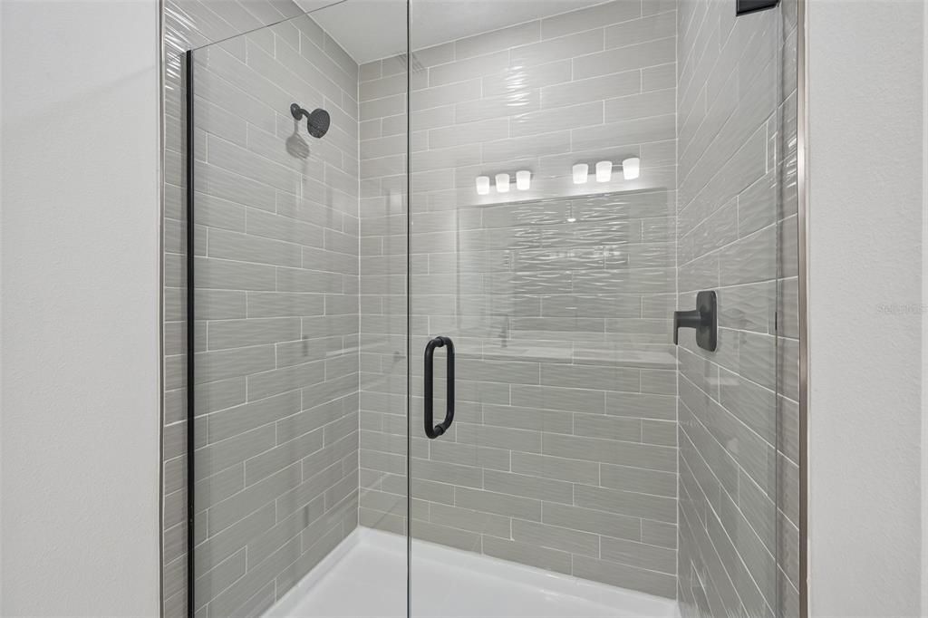 Active With Contract: $399,999 (3 beds, 2 baths, 1694 Square Feet)