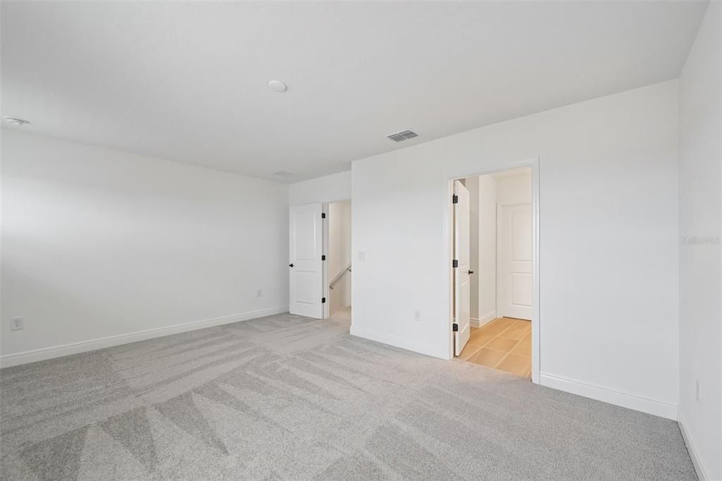 Active With Contract: $399,999 (3 beds, 2 baths, 1694 Square Feet)