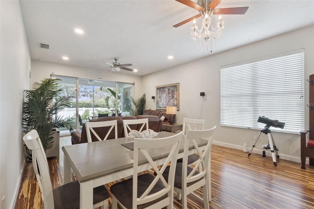 待售: $295,000 (3 贝兹, 2 浴室, 1451 平方英尺)