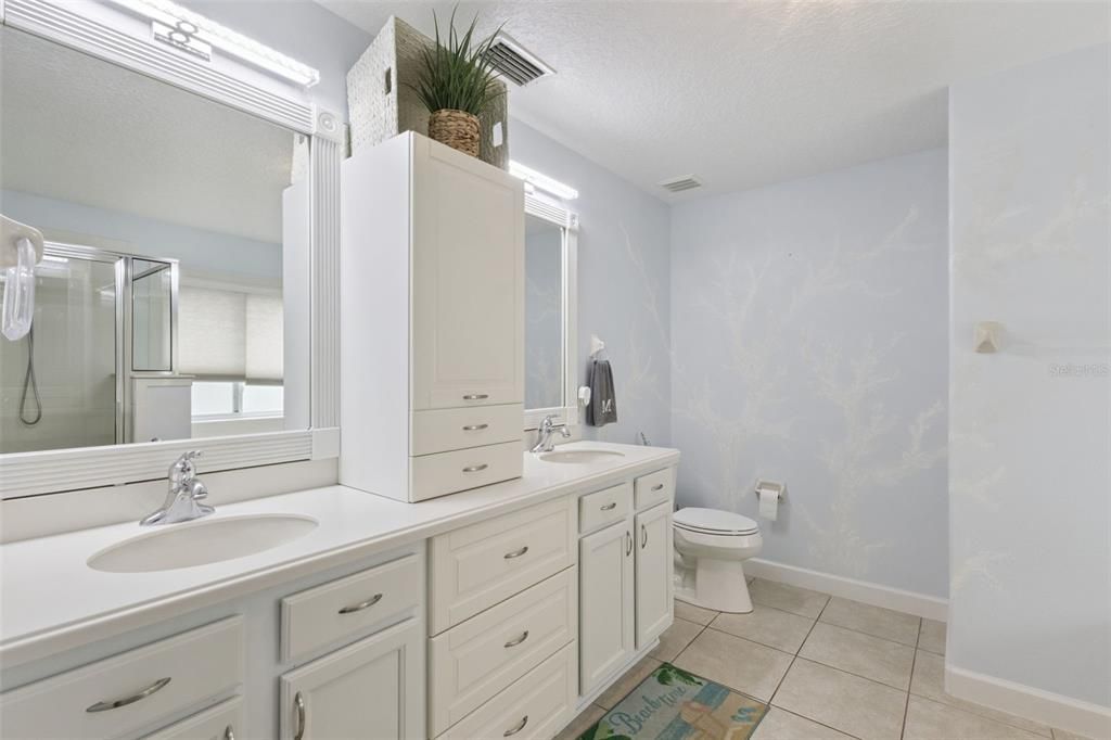 待售: $295,000 (3 贝兹, 2 浴室, 1451 平方英尺)