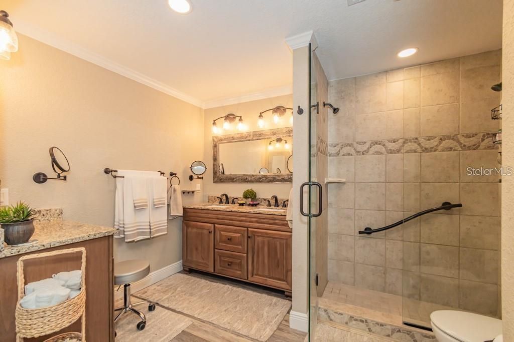 待售: $750,000 (4 贝兹, 2 浴室, 2244 平方英尺)