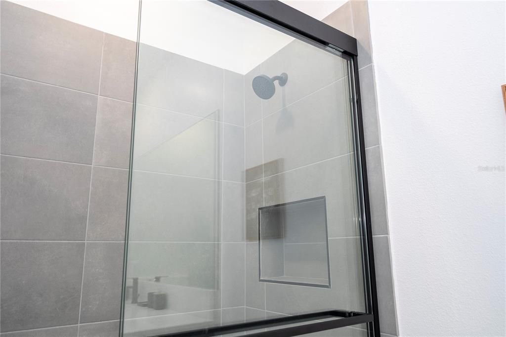 На продажу: $643,800 (5 спален, 4 ванн, 2134 Квадратных фут)