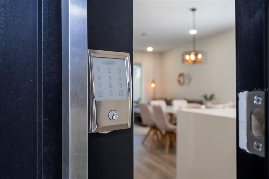 На продажу: $643,800 (5 спален, 4 ванн, 2134 Квадратных фут)