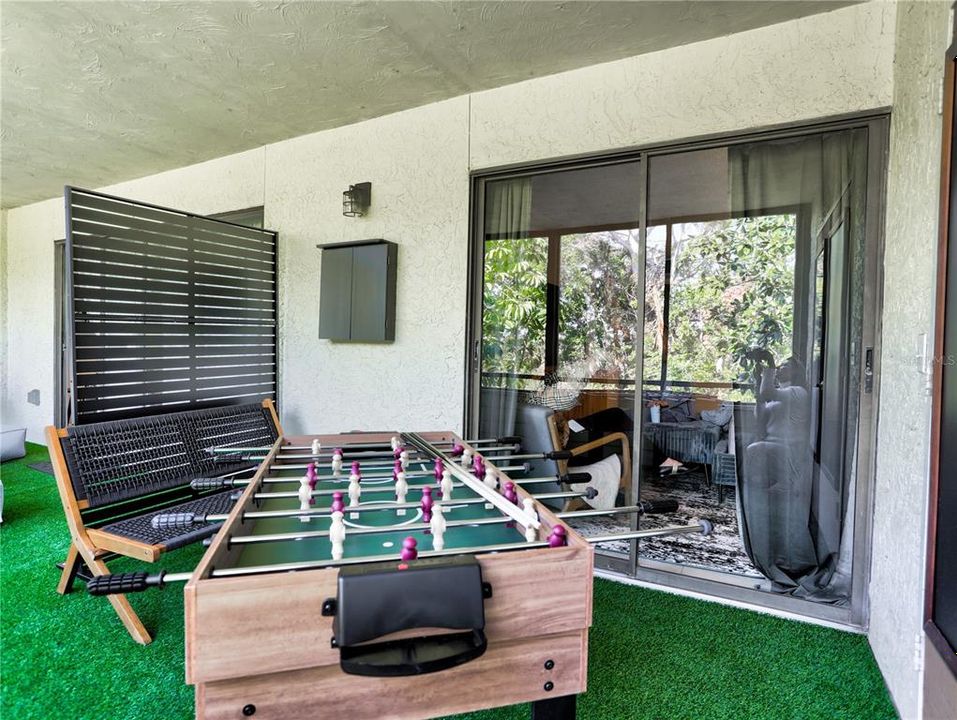 For Rent: $2,500 (2 beds, 2 baths, 1408 Square Feet)