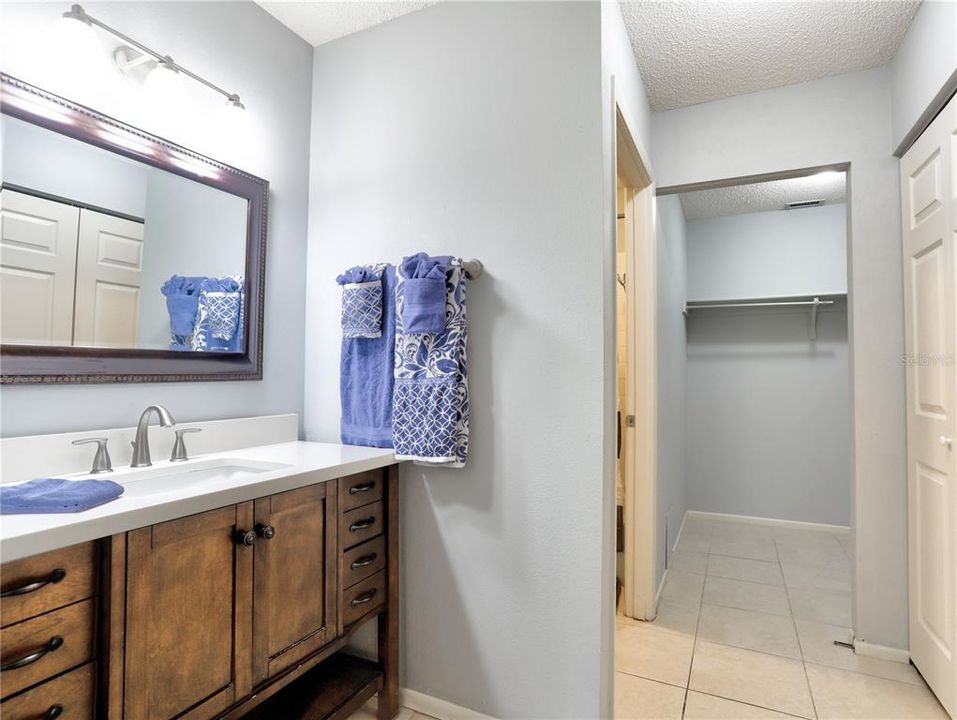 For Rent: $2,500 (2 beds, 2 baths, 1408 Square Feet)