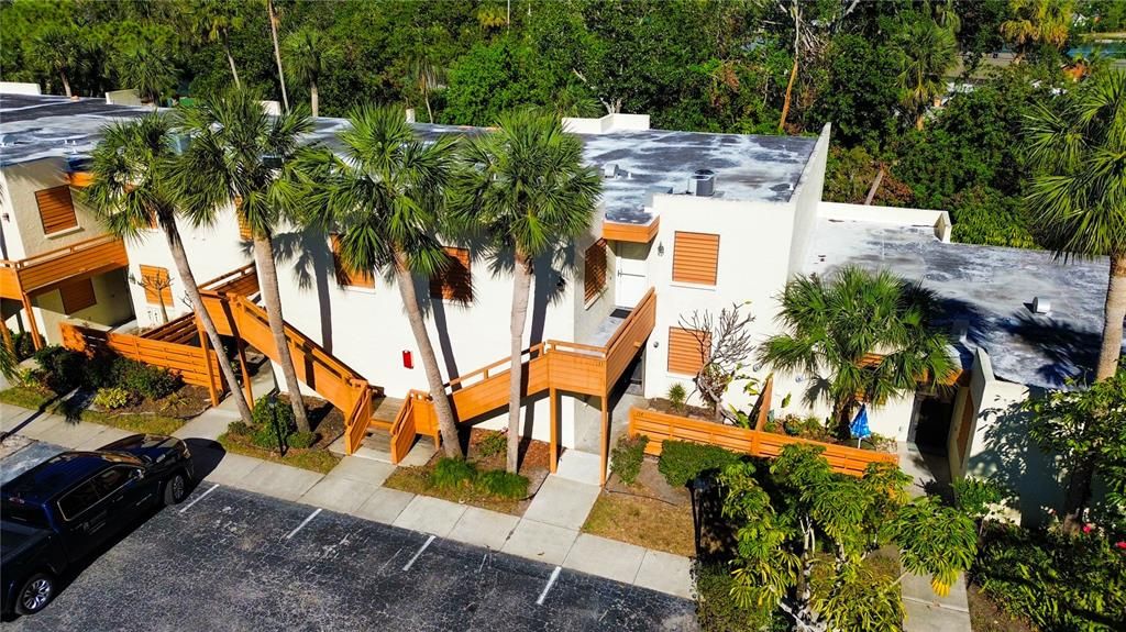 For Rent: $2,500 (2 beds, 2 baths, 1408 Square Feet)