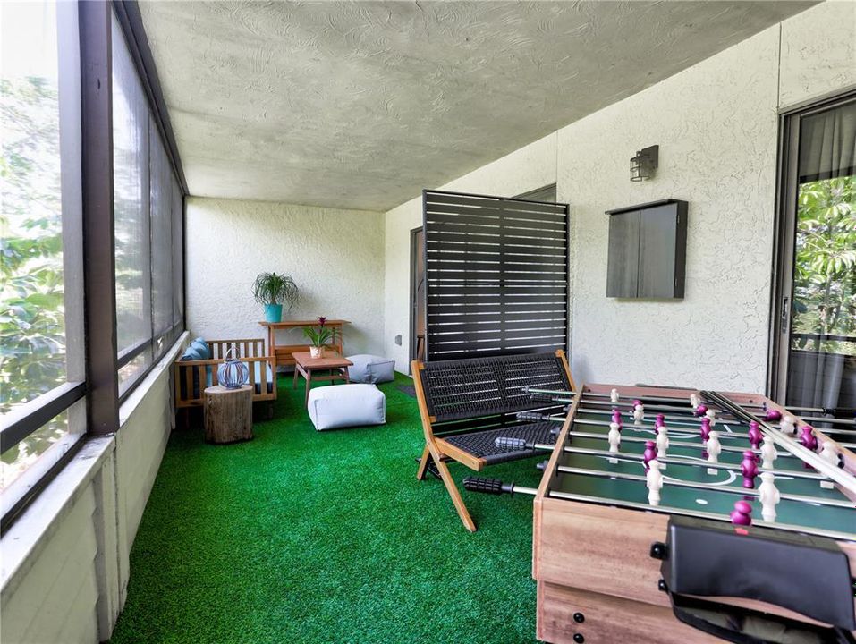 For Rent: $2,500 (2 beds, 2 baths, 1408 Square Feet)