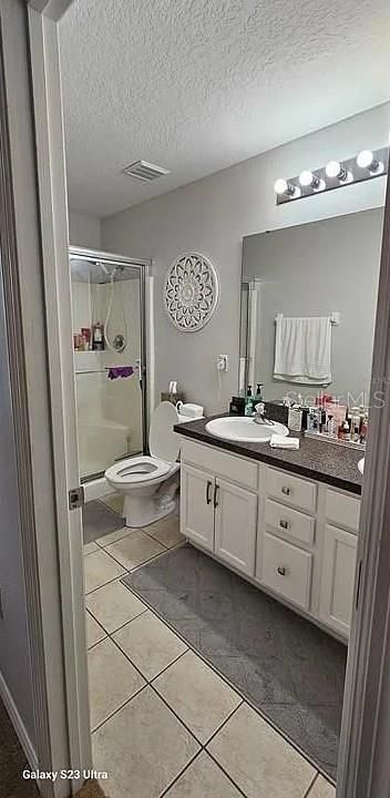 For Sale: $380,000 (4 beds, 3 baths, 1768 Square Feet)